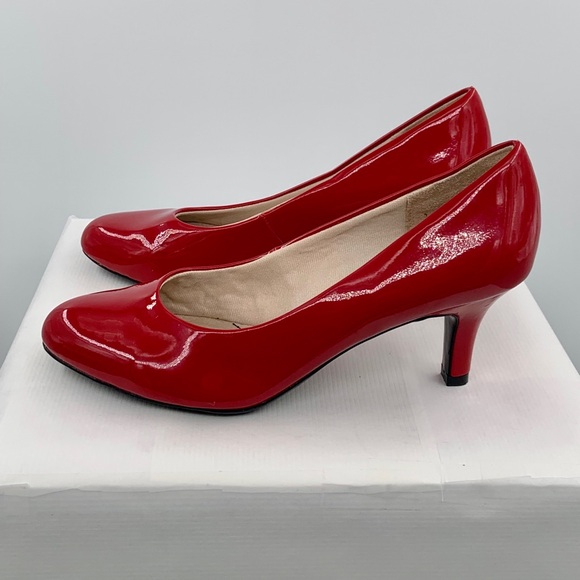 NWT Life Stride Parigi Women’s Red Patent Pumps Shoes - Picture 5 of 12
